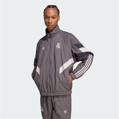 Real Madrid Clothes & Shoes .